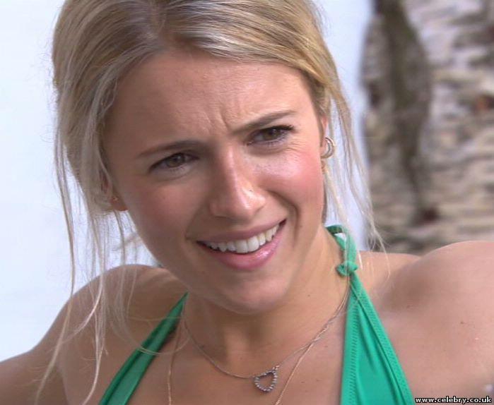 Celebry Pics > Scarlett Bowman (Maddie Morrison in ... Scarlett Johansson