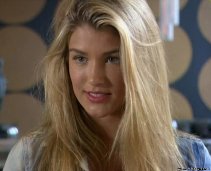 Celebry Pics > Amy Willerton > Pic# 0i1tsw5i0