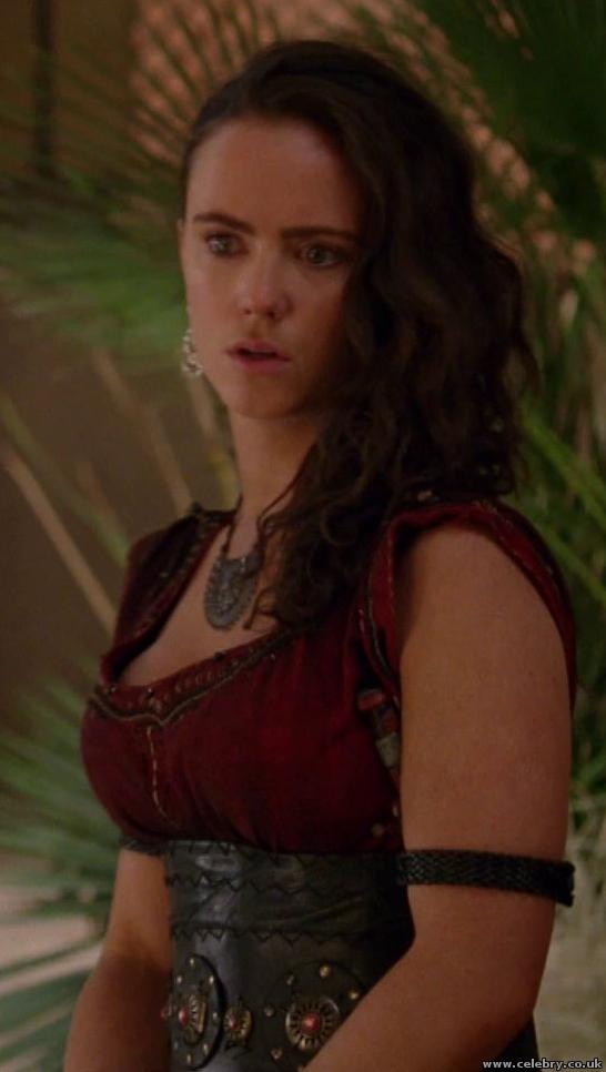 Amy manson hot